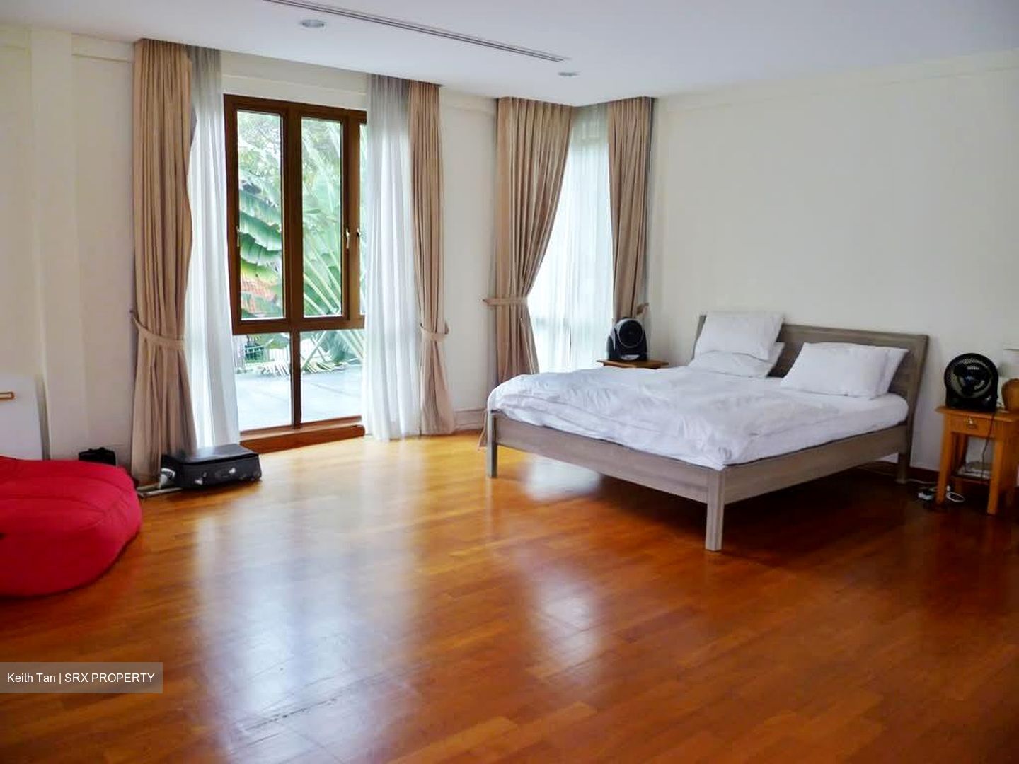 Holland Road (D10), Detached #554140161